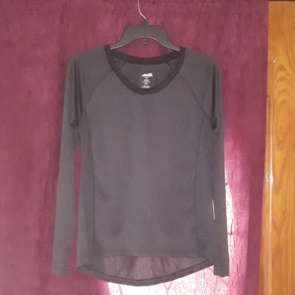 Ladies dry fit athletic tee